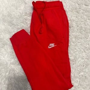 COPY - NIKE red jogger sweatpants. Barely worn in good condition size small.